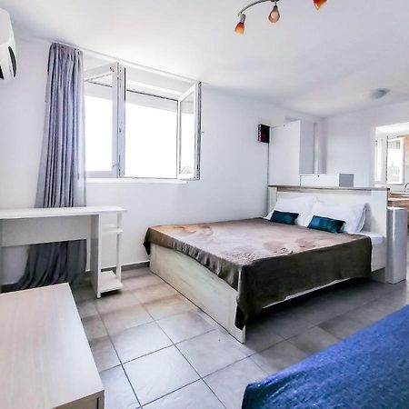 Apartments Siesta Tivat Exterior foto