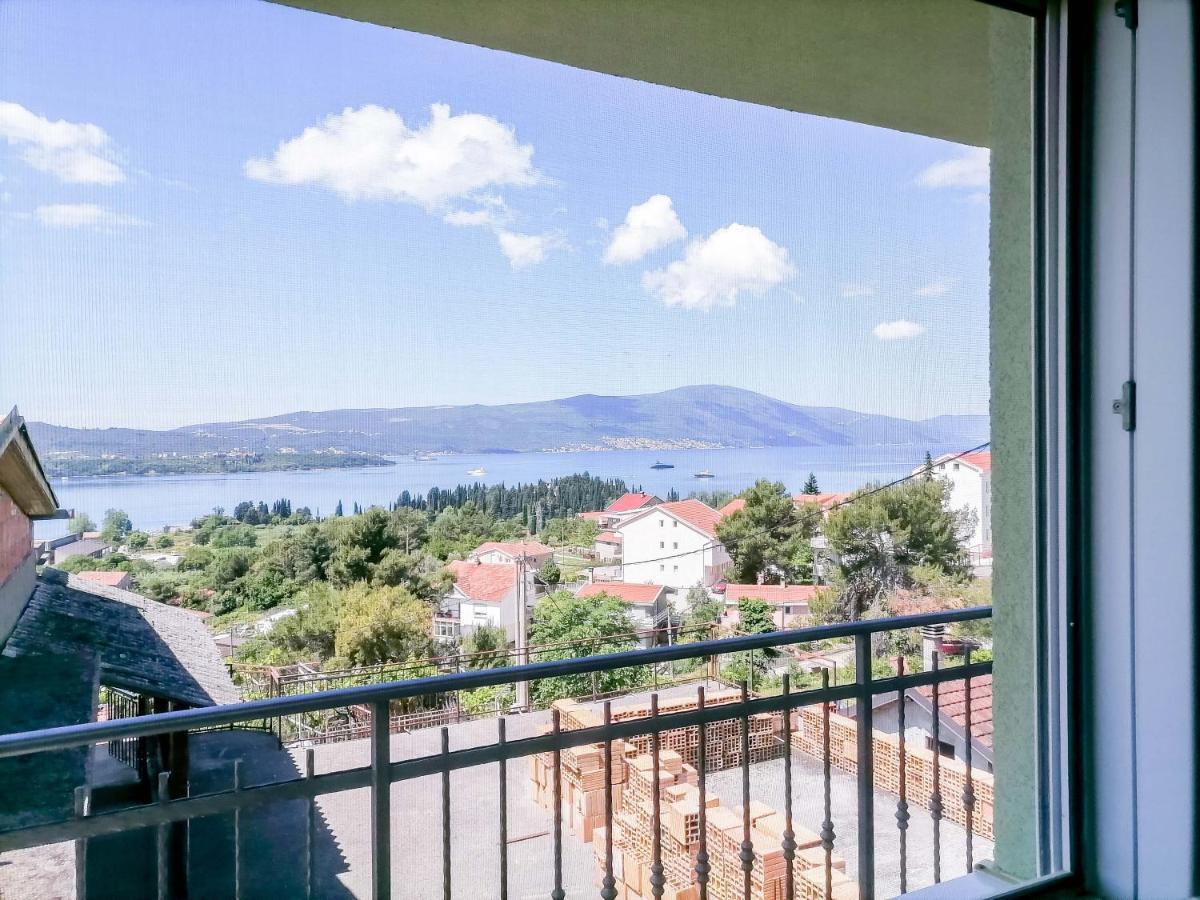 Apartments Siesta Tivat Exterior foto