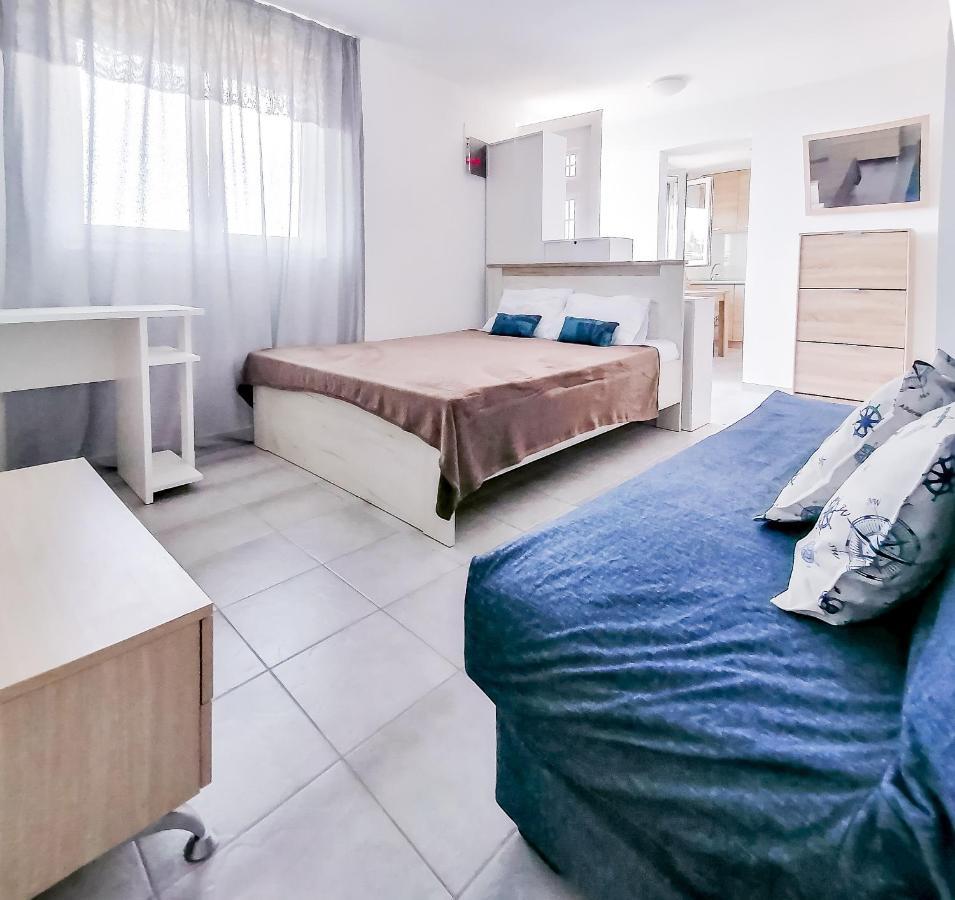 Apartments Siesta Tivat Exterior foto