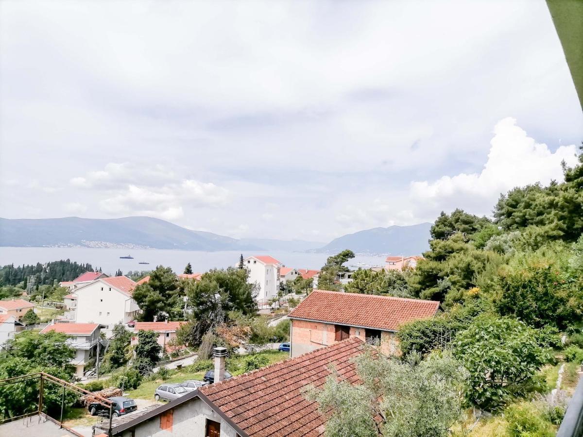 Apartments Siesta Tivat Exterior foto